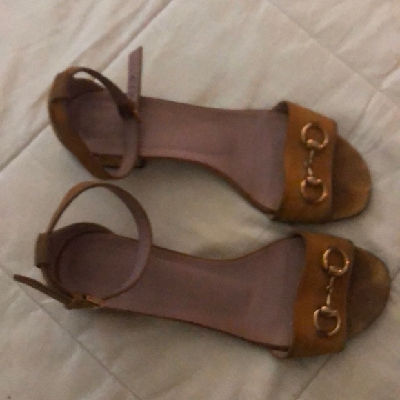 GUCCI flat sandals - Picture 2 of 3
